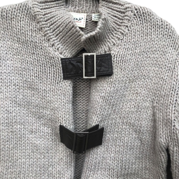 Kenji Hand Knit Beige Sweater with Leather Detailed Buckles size XL - Picture 3 of 8